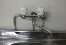 小型電気温水器・混合水栓取付工事　兵庫県神戸市　EHPN-F13N1 - Before