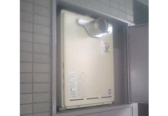 ガス給湯器交換え工事　神奈川県横浜市　GRQ-1650AX BL - Before