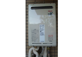 ガス給湯器交換工事　東京都品川区　RUJ-V2401W - Before
