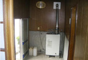 石油給湯器交換工事(2/3)　福井県あわら市　OQB-307F他 - Before