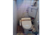 洋風便器便座交換工事　大阪府枚方市　C-13R-DT870XU38R - Before