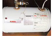 小型電器温水器交換工事　東京都世田谷区 ES-10N3 - Before