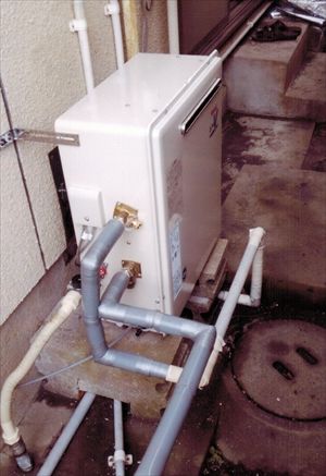 給湯器・ガス配管・給水給湯配管交換工事　鹿児島県鹿児島市　RFS-A2003SA-set - After