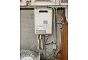 ガス給湯器交換工事　大阪府吹田市　GQ-1637WS - Before