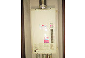 ガス給湯器交換工事　東京都練馬区　RUX-V2005SFFUA-E - Before