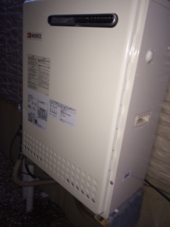 給湯器交換工事/据置架台加工・L型アングル取付　大阪府堺市南区　GT-2450SARX-2BL-set - After