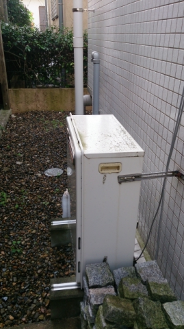給湯器・ガス配管交換工事　東京都世田谷区　GT-2450ARX-2BL-set - Before