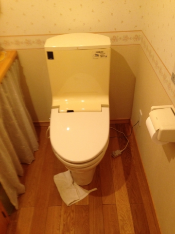 トイレ交換工事　兵庫県加古川市　XCH1101WS-sale - Before