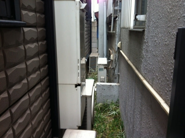 給湯器・排気配管カバー/可とう管交換/暖房機器配管閉栓　大阪府大阪市都島区　RUF-E2401AW-A-set - Before
