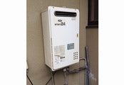ガス給湯器交換工事　和歌山県和歌山市　RUX-V2408W - Before