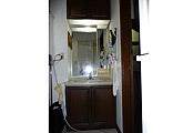 洗面化粧台交換工事　大阪府豊中市　AR1H-755SY-U+MAJX1-753TZPJU - Before