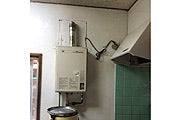 ガス給湯器交換工事　大阪府大阪市　RUX-V1611SWFA-E - Before