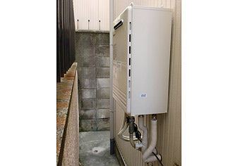 ガス給湯器交換工事　大阪府寝屋川市　GT-2450SAWX-2BL-set - After