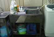 小型電気温水器取付工事　大阪府東大阪市　EHPN-H13V1-65+EFH-4MK - Before