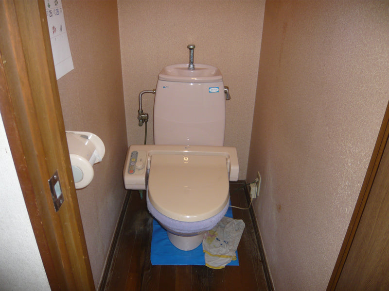 トイレ交換工事　愛知県名古屋市瑞穂区　BC-ZA10H-120-DT-ZA180H-BW1 - Before