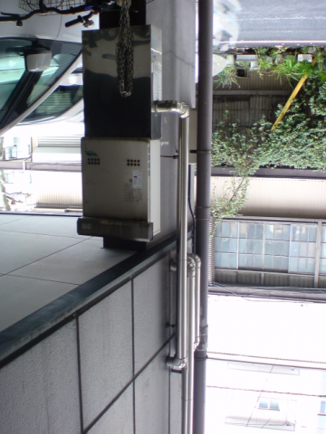 ガス給湯器交換工事　東京都台東区　GT-2050SAWX-2BL-set-13A - Before