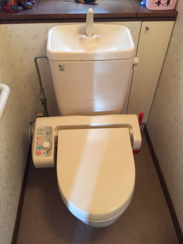 トイレ交換工事　神奈川県逗子市　CS230B-SH231BA-W - Before