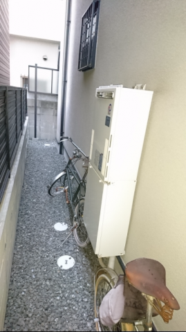ガス給湯器+ 蛇口　大阪府大阪市住吉区　RUF-E2405SAW-A-set-13A - Before