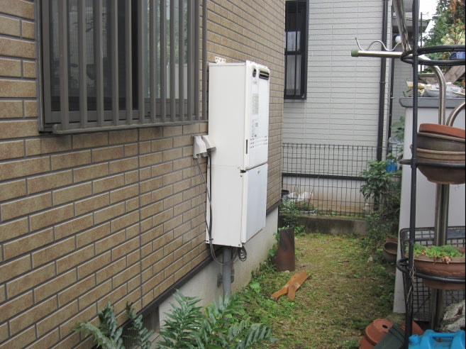 ガス給湯器交換工事　福岡県北九州市小倉北区　GT-C2452SAWX-2-BL-set-13A - Before