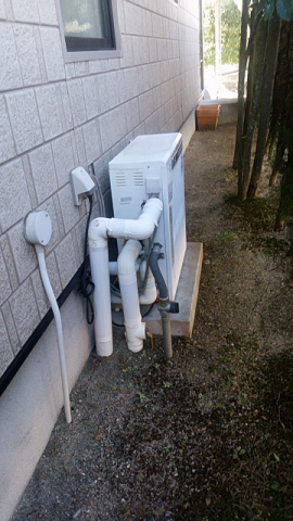 ガス給湯器交換工事　岡山県赤磐市　RUF-A2400AG-A-set-13A - Before