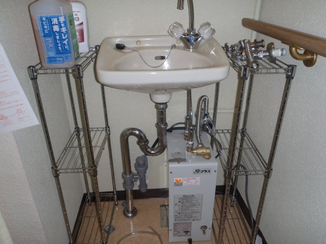 小型電気温水器付・水栓交換　東京都昭島市　EHPN-F6N3 - After
