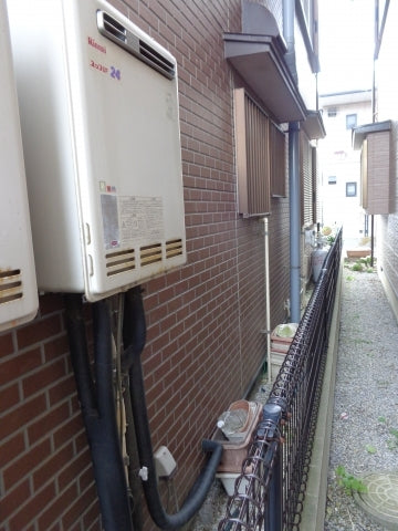 給湯器・ガス配管交換工事　埼玉県川越市　GT-2450SAWX-2BL - Before