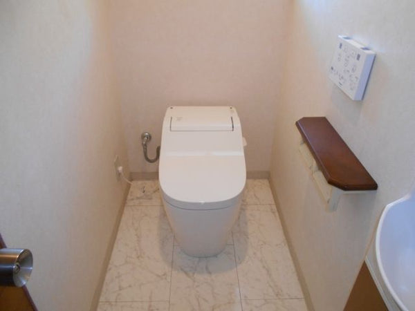 トイレ交換工事　福岡県北九州市小倉南区　XCH1401RWS