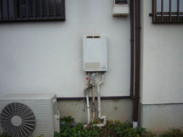 給湯器・ガス配管交換工事　神奈川県川崎市高津区　GQ-1639WS - Before