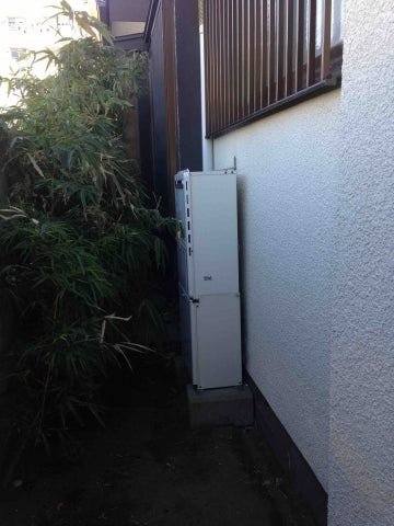 給湯器交換（エコジョーズ）・給湯器交換（給湯専用）・ガス配管交換・コンロ交換　神奈川県茅ヶ崎市　RVD-E2001SAW2-1A-set - Before