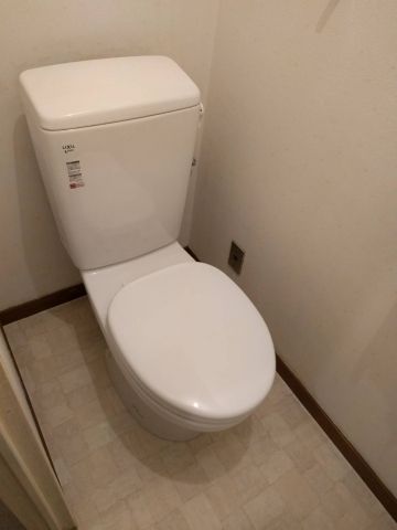 トイレ交換工事　東京都中野区　kouji04