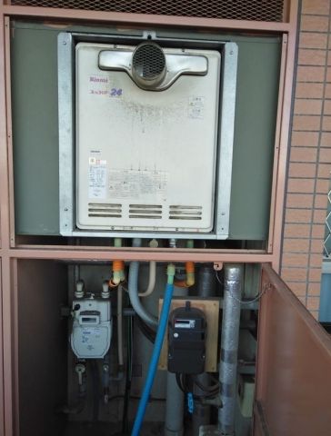 ガス給湯器交換工事　東京都大田区　RUF-A2405AT-L-A-set-13A - Before