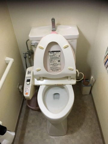 トイレ交換工事　神奈川県横須賀市　XCH3013PWST - Before