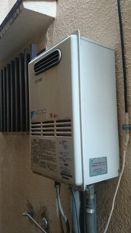 給湯器交換工事・ガス配管交換　大阪府堺市中区　RUJ-V2011W-A-set - Before
