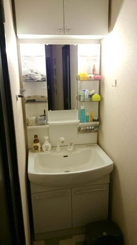 ミラーキャビネット交換・トイレ内壁付収納交換工事　埼玉県越谷市　MFTV1-753TXP - Before