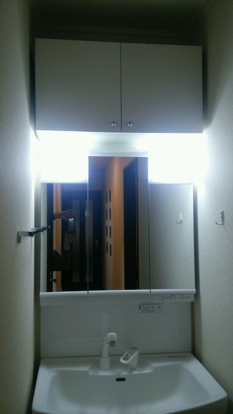 ミラーキャビネット交換・トイレ内壁付収納交換工事　埼玉県越谷市　MFTV1-753TXP - After