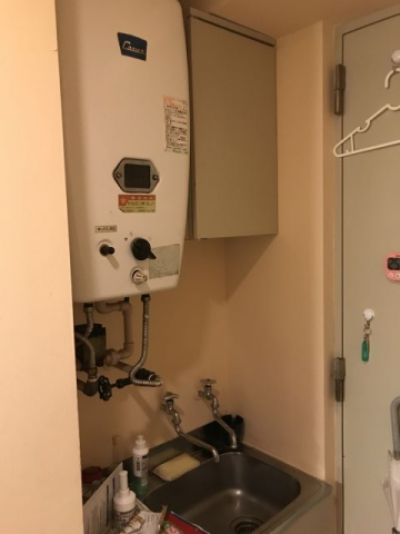 ガス給湯器交換工事　東京都港区　RUX-V1316FFDA-E-set-13A - Before