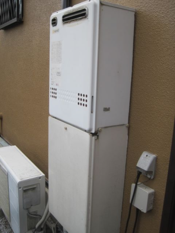ガス給湯器交換工事　千葉県流山市　RUF-E2405SAW-A-set-13A - Before
