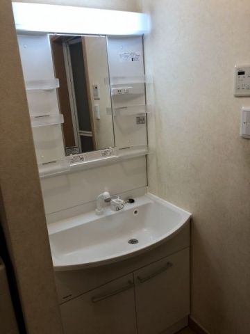 洗面化粧台交換工事　大阪府大阪市此花区　GQM75KSCW+GQM75K1SMK+GQM001DG - After