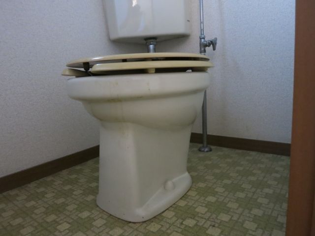 トイレ交換工事　千葉県千葉市中央区　CES966M-NW1 - Before