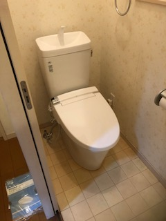 トイレ交換工事　愛知県豊橋市　CW-KA21-BW1