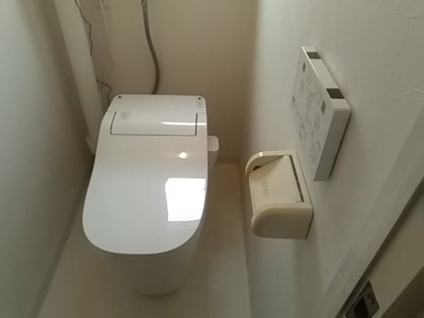トイレ交換工事　神奈川県横浜市栄区　XCH1401ZWS