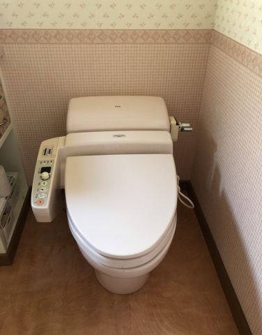 便座交換工事　静岡県富士市 - Before