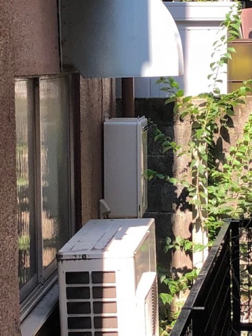 ガス給湯器交換工事　東京都世田谷区　RUX-V3201W-13A - Before