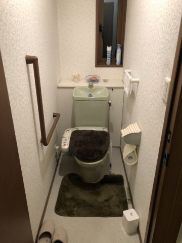 トイレ交換工事　神奈川県横浜市青葉区 - Before