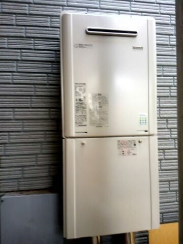 給湯器交換工事(配管カバー交換共)　東京都中野区　RUF-E1615AW-set-13A - After