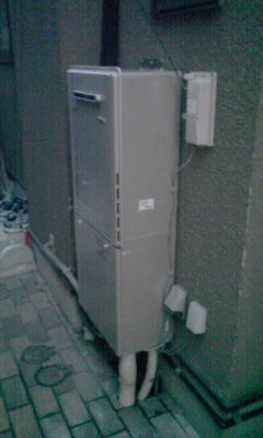 給湯器交換工事/配管カバー取付　兵庫県伊丹市　RUF-E2008SAW-13A - After