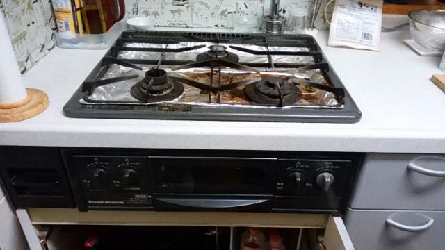 ビルトインガスコンロ交換工事　大阪府寝屋川市　RHS31W23L7RSTW-13A - Before