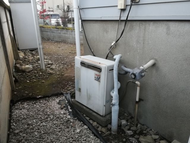ガス給湯器交換工事　東京都西多摩郡瑞穂町　RUF-E1615SAG-A-set-LPG - Before