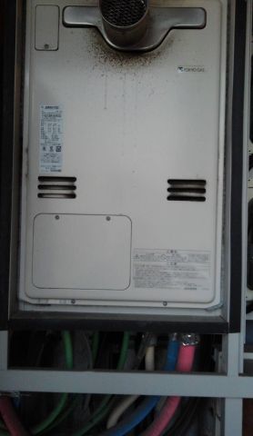 ガス給湯器 トイレ交換工事　東京都江東区　RUFH-A2400SAT2-3-13A - Before