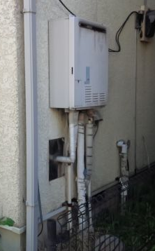 ガス給湯器交換工事　埼玉県八潮市　RUF-A2005SAW-B-LPG - Before